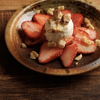 《郷愁的な空間で絶品創作料理・牛たん料理を堪能》