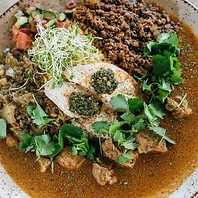 出汁の旨味が染みる♪スパイスと融合した優しい味わい