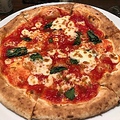 料理メニュー写真 Pizza Margarita ピザ マルゲリータ