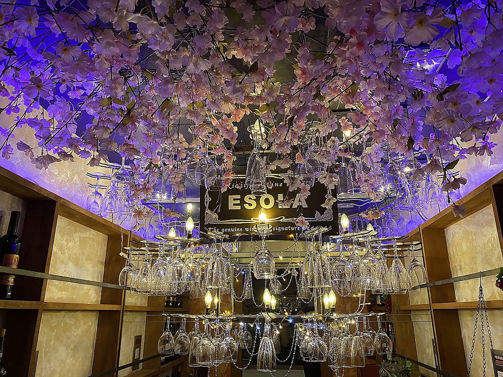 ESOLA エソラ 吉祥寺駅前店の写真ギャラリー