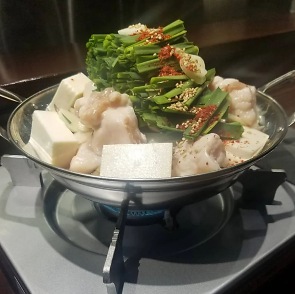 もつ鍋食べて温まりましょう♪1人前からご用意できます！1350円（税込）～