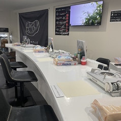 【カウンター4席】 お一人様にもおすすめのカウンター席ございます。