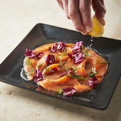 サーモンのカルパッチョ