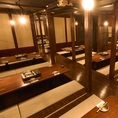 最大48名様までお座敷席の貸切宴会承っております！団体様でのご宴会にぜひご利用くださいませ！お靴を脱いでお寛ぎいただける人気の掘りごたつタイプのお席でのご案内です。長時間のご宴会でも疲れを残さずお楽しみいただけます◎完全個室は2名様からOK！