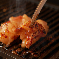 新鮮ホルモンと秘伝の味付け！