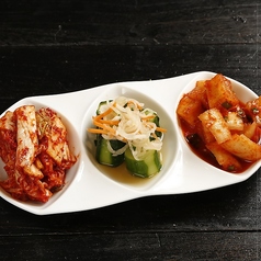 キムチ盛合せ（キムチ・オイキムチ・カクテキ）