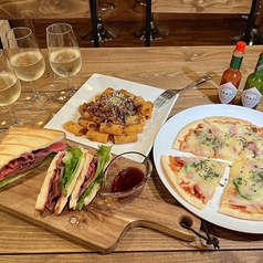 シェフの気まぐれピザ