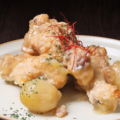 黒ニンニクと鶏の唐揚げ