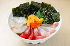 自家製海鮮丼