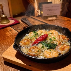 エビとホタテのスキレット DE アヒージョ