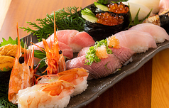 特上にぎり盛り合わせ（八貫）