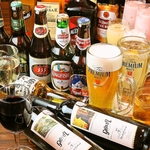 世界のビールやワイン等ドリンクも70種類以上ご用意♪飲み放題メニューもあります◎2次会にも最適！