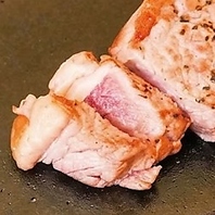 肉汁あふれる至高の旨さ！やっぱりステーキで極上肉体験