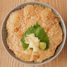 選べる3種のハーフ丼