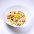 料理メニュー写真&nbsp;厚切りベーコンのカルボナーラ