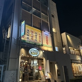 まるで韓国旅行気分！外観から店内までこだわり抜いたデザインで、本場の空気感を再現。写真を撮りたくなる映えスポットも満載です。