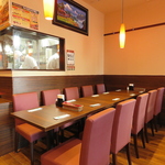 会社の同僚とのサクッと飲み会やご友人、ご家族などの会食など、人数に応じてお席をご準備いたします