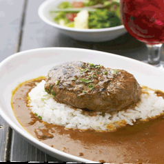 名物！とろけるハンバーグカレー（180g）
