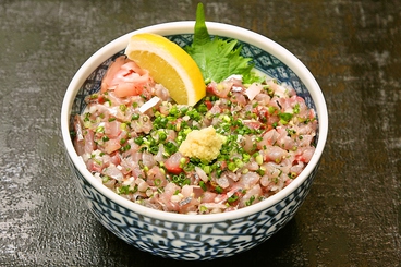 まぐろ海鮮丼 山水のおすすめ料理1