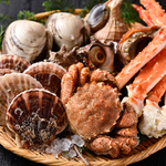 北海道網元直送の新鮮魚介をはじめ、全国から仕入れた新鮮な海鮮をお楽しみ頂けます。