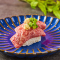 料理メニュー写真 新潟和牛握り(2貫)