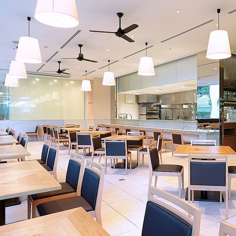 品川駅5分！完全個室も完備。天井の高い開放的な空間で旬の和×イタリアンを…