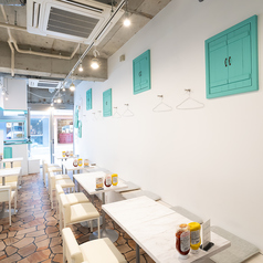 Gold Star Burger ゴールドスターバーガー 鎌倉店の雰囲気2