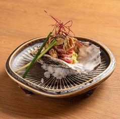 牡蠣と和牛のタルタルユッケ