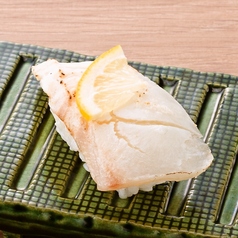 1貫 250円(税込275円)