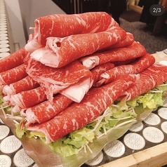 shigi44 肉刺しと餃子 TAMAGONOMIGIUEのコース写真