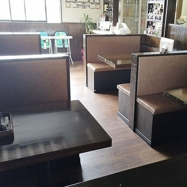 スバビハニ 久御山店の雰囲気1