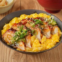 とろーっと鰻玉丼