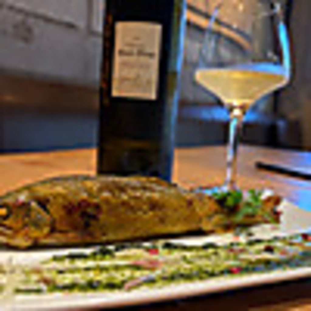 JR芦屋駅徒歩3分！直輸入ワインとイタリアン