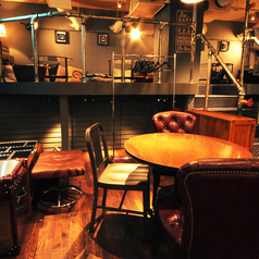 オープンフロア♪いろんなタイプのテーブル席ございます！