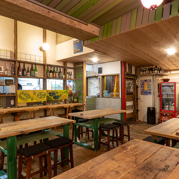 沖縄食堂 地下のナンクル 四条大宮の雰囲気1