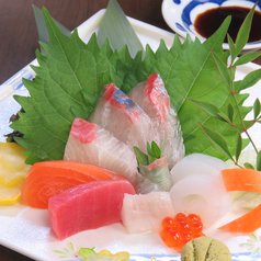 新鮮！季節の刺盛 (一人前)
