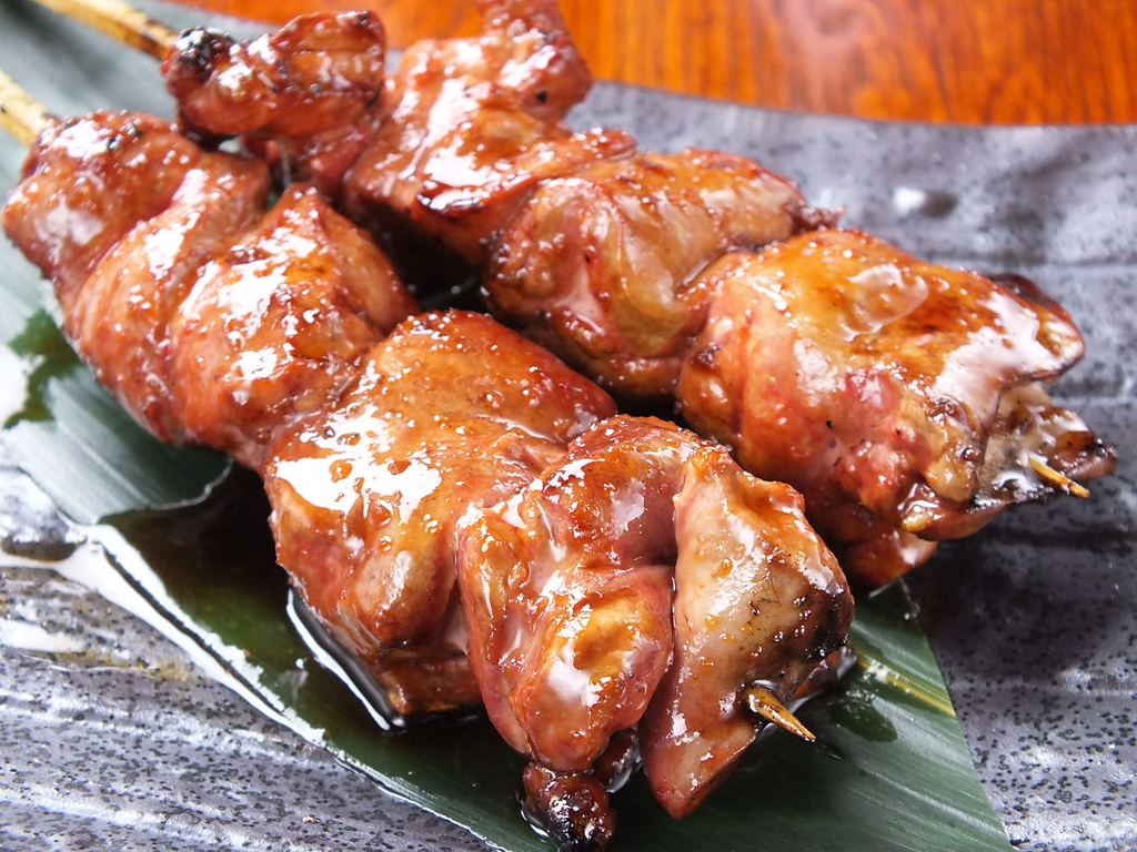 オススメは白レバの串焼き1本200円（税別）！！必食です！！