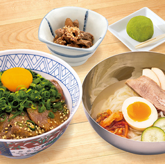 牛まるたん丼＜すりおろし生姜醤油だれ＞と牛たんチャーシュー盛岡冷麺(小)定食