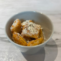 トマトスフォリエ(イタリアのスナック)