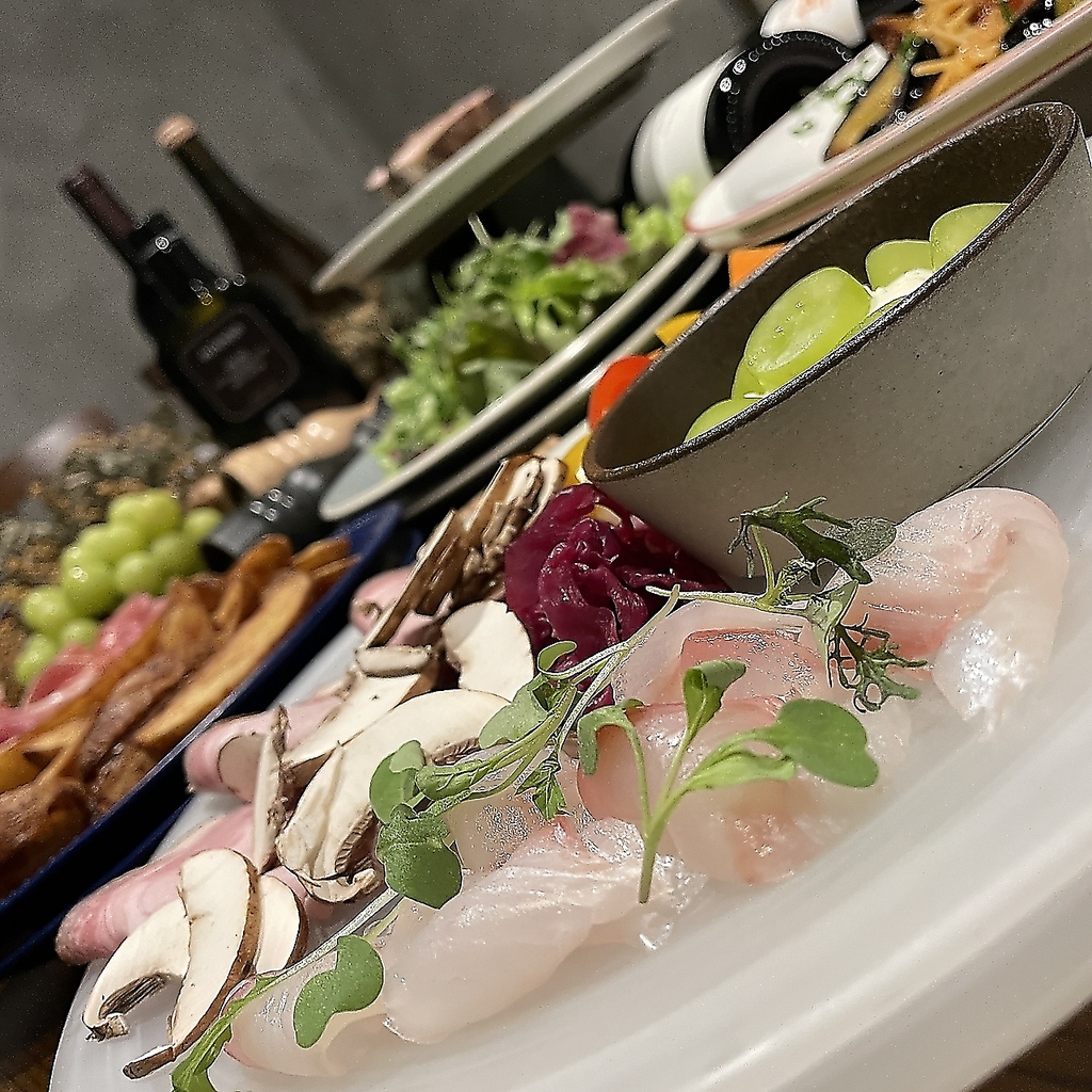 お洒落な店内で楽しむカジュアルイタリアンはデートや特別な日にぴったり◎素敵な思い出が作れます♪