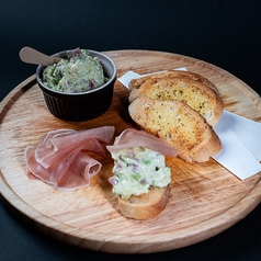 アボカドと生ハムのクリームバケット