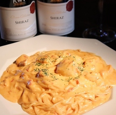 海老とホタテのトマトクリームパスタ