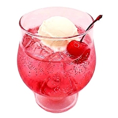 ストロベリークリームソーダ