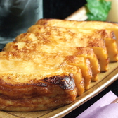 じまん屋定番料理♪【お寿司屋さんの厚焼き玉子】人気の一品です！