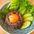 料理メニュー写真&nbsp;炙りユッケ