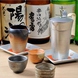 日本酒はこだわりの酒器「錫」でご提供します。