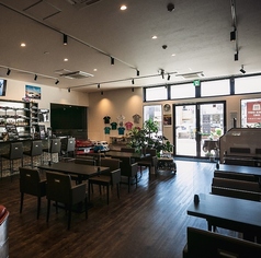 席を繋げて4人席～最大20人席にすることも可能