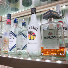 2000円で遊んで飲めるコスパ抜群BAR