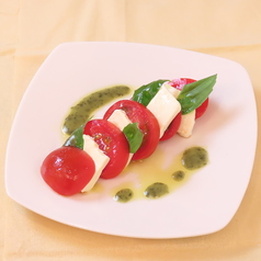 トマトとクリームチーズのカプレーゼ