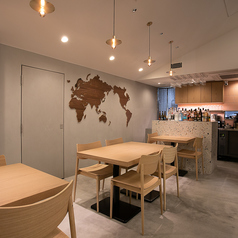 salmon atelier Hus 日比谷OKUROJIの雰囲気1